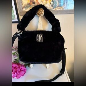 Steve Madden BVANI Black Faux Fur Shoulder Bag - Crossbody Purse - NEW w/ TAG